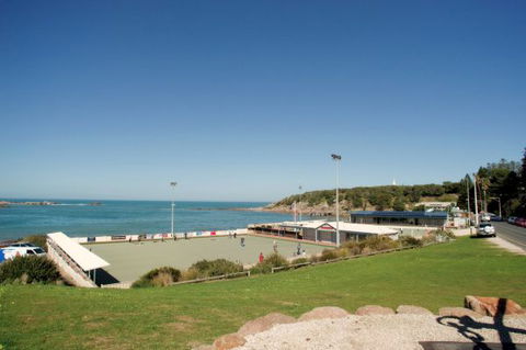 The Dolphins 1 - Mackay Tourism 2