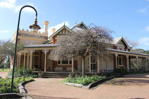 Cockburn House - Mackay Tourism 1
