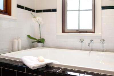 Oak Tree Lodge - Mackay Tourism 3