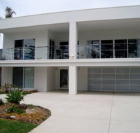The White House - Shellharbour Village