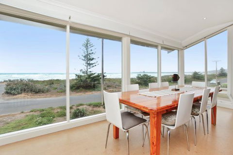 Willows - Mackay Tourism 0