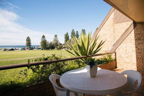 Reef Resort Apartments - Mackay Tourism 0