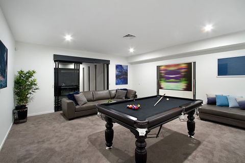 Oceans 74 - An Elite Holiday Home - Mackay Tourism 24
