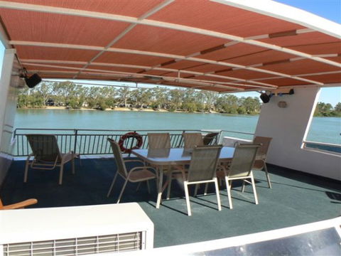 Takeme2 Houseboat - Mackay Tourism 5