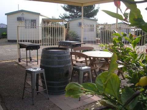 Moonta Bay Accommodation - Mackay Tourism 2