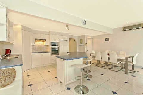 SALT Waterfront Apartment - Mackay Tourism 2