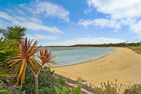 SALT Waterfront Apartment - Mackay Tourism 9