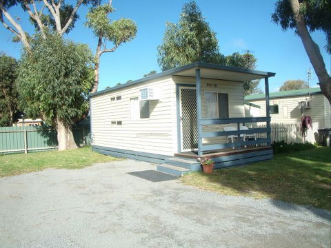 Elliston Waterloo Bay Tourist Park - Mackay Tourism 9