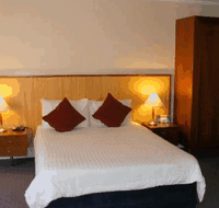 Ocean Beach Hotel - Mackay Tourism
