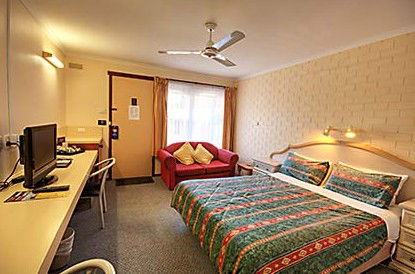 Raglan Motor Inn - Mackay Tourism 2