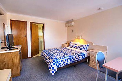 Raglan Motor Inn - Mackay Tourism 3
