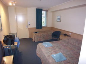 Commodore Motor Inn Mildura - Mackay Tourism 2