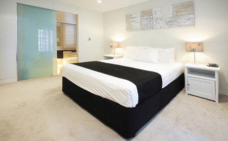 Manly Surfside Holiday Apartments - Mackay Tourism 0