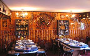 Karelia Alpine Lodge - Mackay Tourism 0