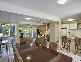 Coco Bay Resort - Mackay Tourism 2