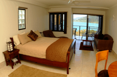 Waterfront Whitsunday Retreat - Mackay Tourism 5