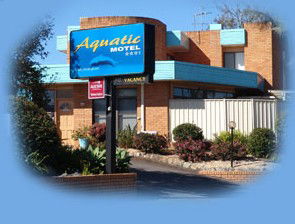 Aquatic Waterfront Motel - Mackay Tourism 1