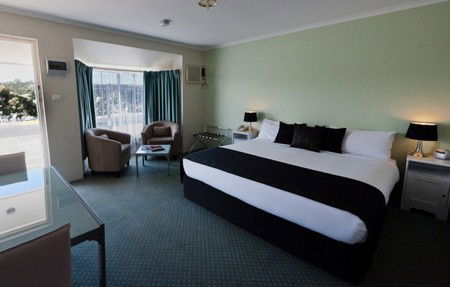 Clare Valley Motel - Mackay Tourism 2