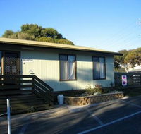 Lake Albert Caravan Park - Mackay Tourism