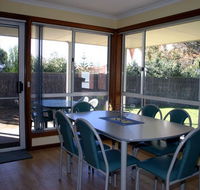Lincoln Cove Villas - Mackay Tourism