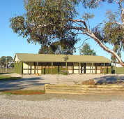 Melrose Holiday Units - Mackay Tourism