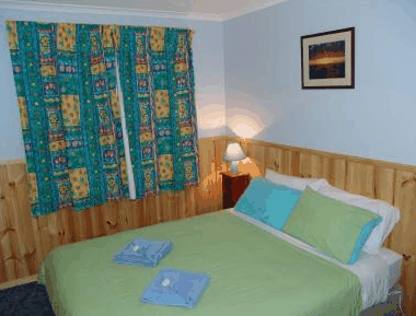 Anchor Down Cottages - Mackay Tourism 3