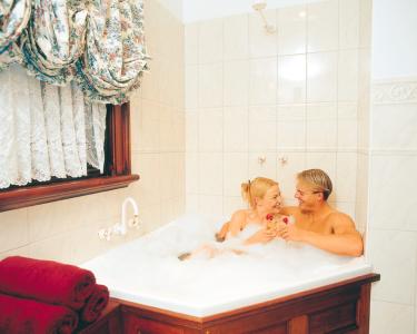 Apartments At York Mansions - Mackay Tourism 3