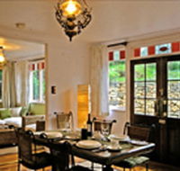 Gardenia House - Mackay Tourism