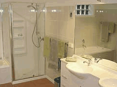 Hugo's B & B - Mackay Tourism 1