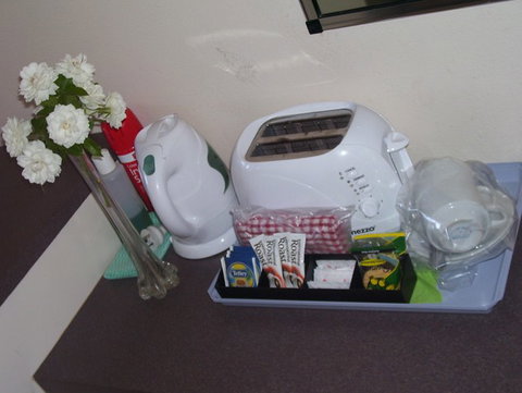 Twin City Motor Inn - Mackay Tourism 0