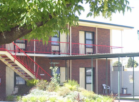 Twin City Motor Inn - Mackay Tourism 3