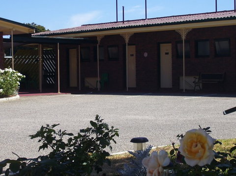 Twin City Motor Inn - Mackay Tourism 4