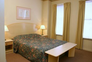 Clocktower Apartments - Mackay Tourism 3