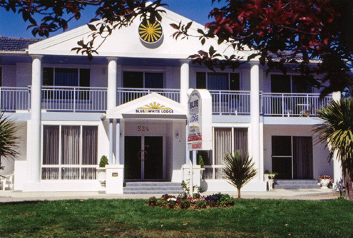 Blue & White Lodge - Mackay Tourism 2