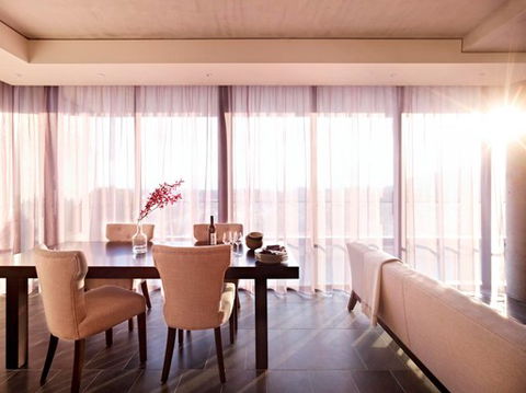 Diamant Boutique Hotel Canberra - Mackay Tourism 2