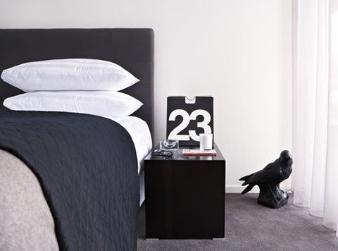 Diamant Boutique Hotel Canberra - Mackay Tourism 4