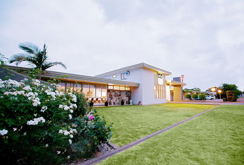 Adelaide Road Motor Lodge - Mackay Tourism 3