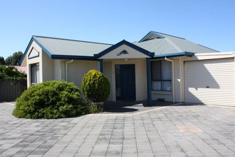Robe Dolphin Court Apartments - Mackay Tourism 0