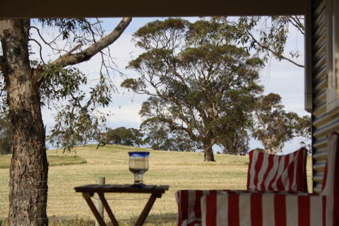 Rabbiter's Hut - Mackay Tourism 4