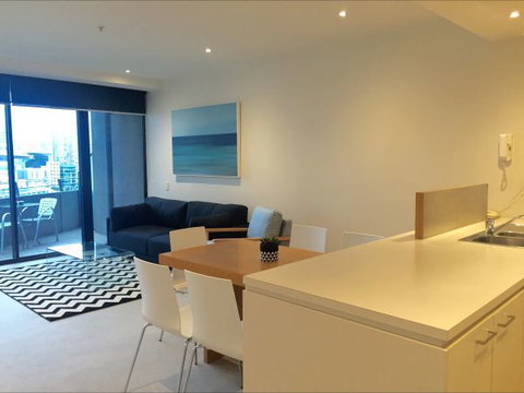 Harbour Escape Apartments Docklands - Mackay Tourism 1