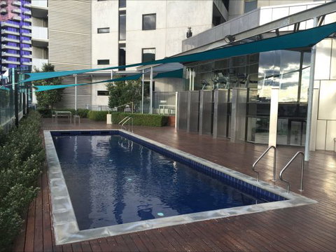 Harbour Escape Apartments Docklands - Mackay Tourism 4