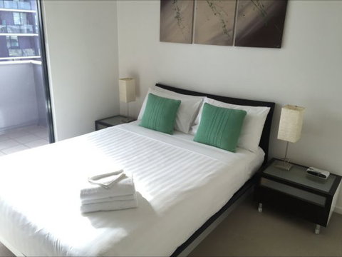 Harbour Escape Apartments Docklands - Mackay Tourism 7
