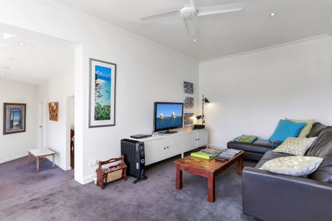 Barossa White House: The West Wing - Mackay Tourism 7