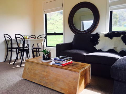 Farm Pod At Twamley Farm - Mackay Tourism 9