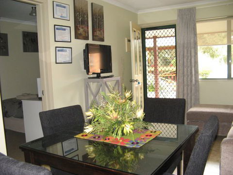 Ficifolia Lodge Kangaroo Island - Mackay Tourism 3