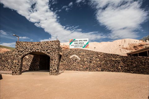 Umoona Opal Mine And Museum - Mackay Tourism 7