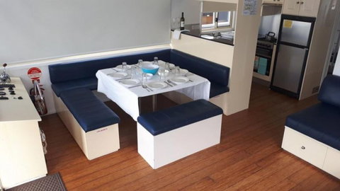 Luxury Afloat Hawkesbury River And Brooklyn - Mackay Tourism 8