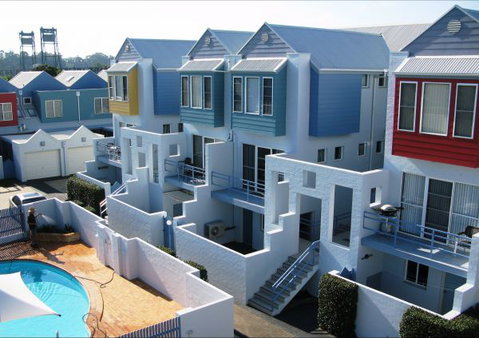 Bluedock Apartments - Mackay Tourism 1
