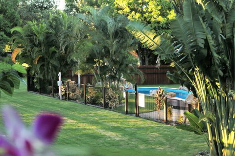 Bush Oasis Caravan Park - Mackay Tourism 4