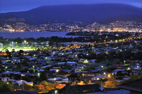 Charbella's On Norma - Mackay Tourism 2